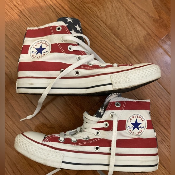 Converse Shoes - All Star Converse American Flag 🇺🇸 Men’s 6 -Women’s 8